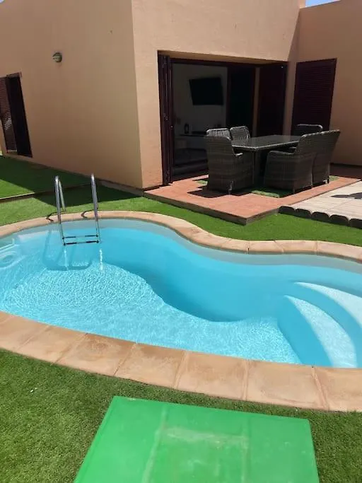 Corralejo, Relaxing Villa , Private Pool , Wi-Fi 西班牙
